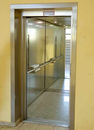 Aufzug in den 3. Stock